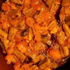 A picture of One pot Okra Curry.
