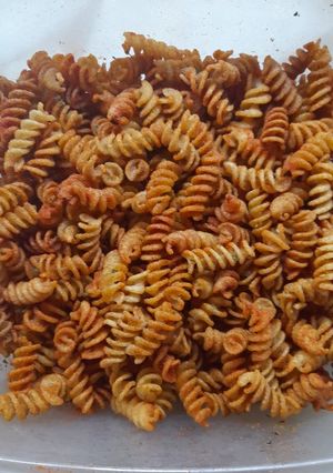 Una foto de Snacks de fideos rápidos, económicos y divertidos