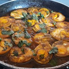 A picture of Egg Curry.