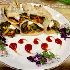 A picture of Maxican roll.