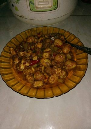 Foto resep Sambal goreng telur puyuh kentang tahu
