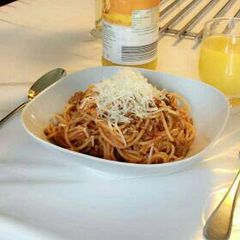 A picture of Spaghetti bolonàise.