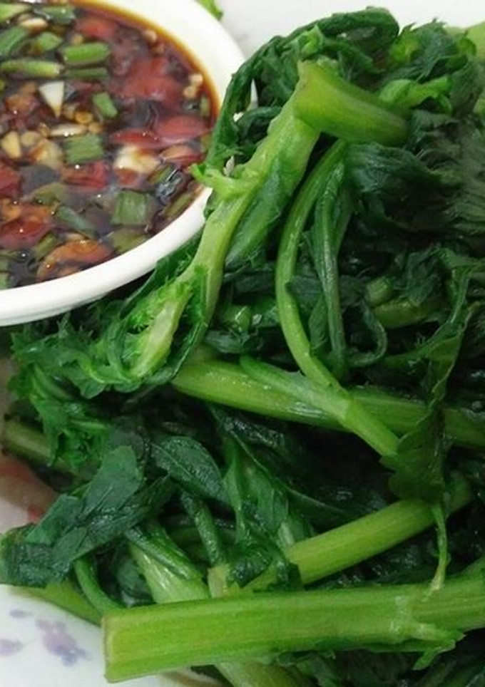 川燙茼蒿菜【澎湖名產】 的食譜成品照片