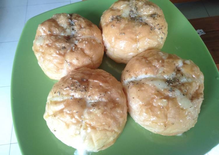 Korean Garlic Cream Cheese