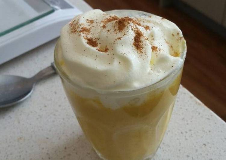 Steps to Make Quick Pumpkin Pie Thickshake