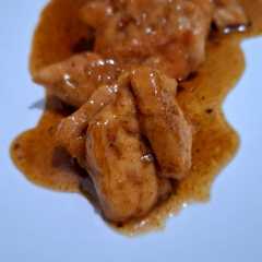 A picture of Pollo en especias con jarabe 🇨🇱.