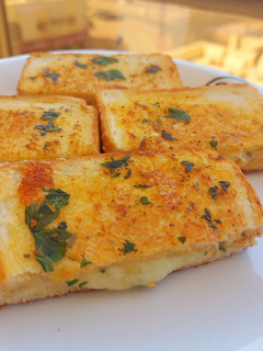 A picture of Instant Garlic Bread.