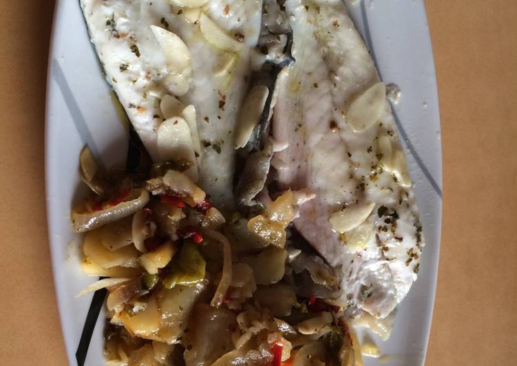 Lomos de rodaballo en papillote con patatas panaderas