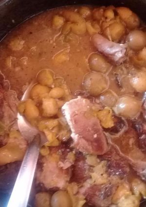 Una foto de Carne de puerco en salsa de ciruela