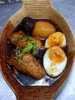 รูปของ ปีกไก่พะโล้