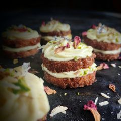 A picture of Shahi shrikhand tukdi.