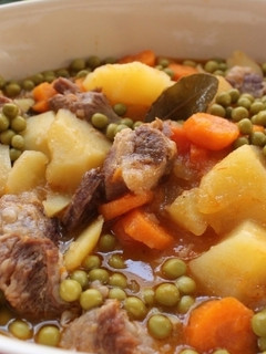 Una foto de Guiso de magro de cerdo con patatas a la cerveza