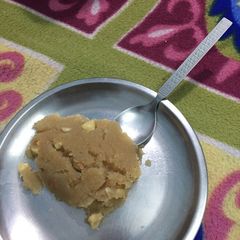 A picture of Suji halwa.