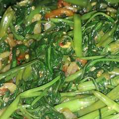 A picture of Cah kangkung.