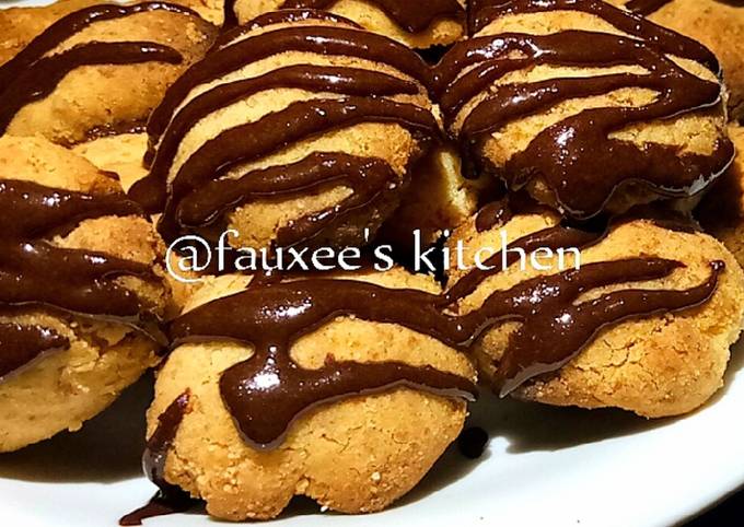 Simple Way to Prepare Perfect Easy chocolate cookies