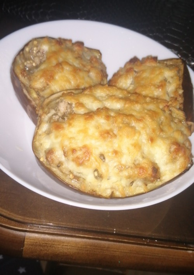 Una foto de Berenjenas rellenas fáciles y ricas