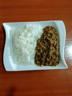 A picture of Pojo za kupasuka (split green grams).