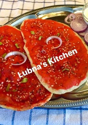 A picture of Lahori katlama.