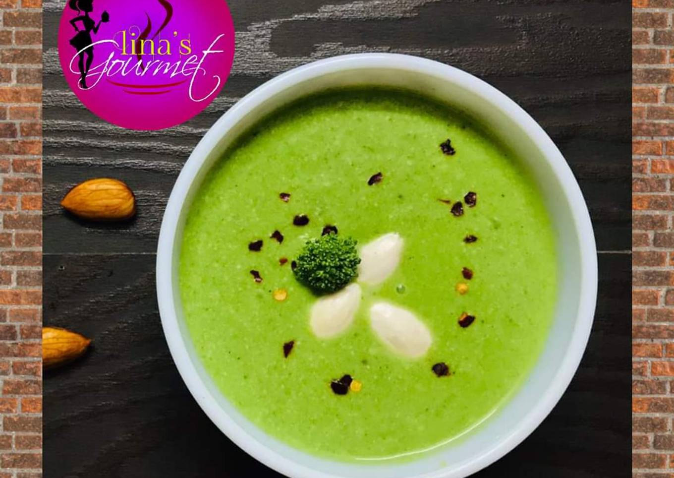 Broccoli Almond soup