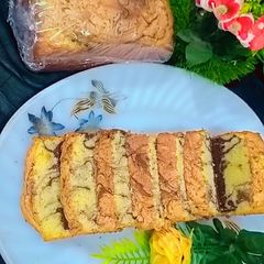 A picture of Marble tea cake.