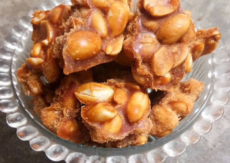 Recipe of Favorite Jaggery Peanut Chunks