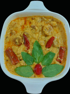 રાજસ્થાની ગટ્ટે કી સબ્જી (Rajasthani Gatte Ki Sabji Recipe In Gujarati) રેસીપી મુખ્ય ફોટો
