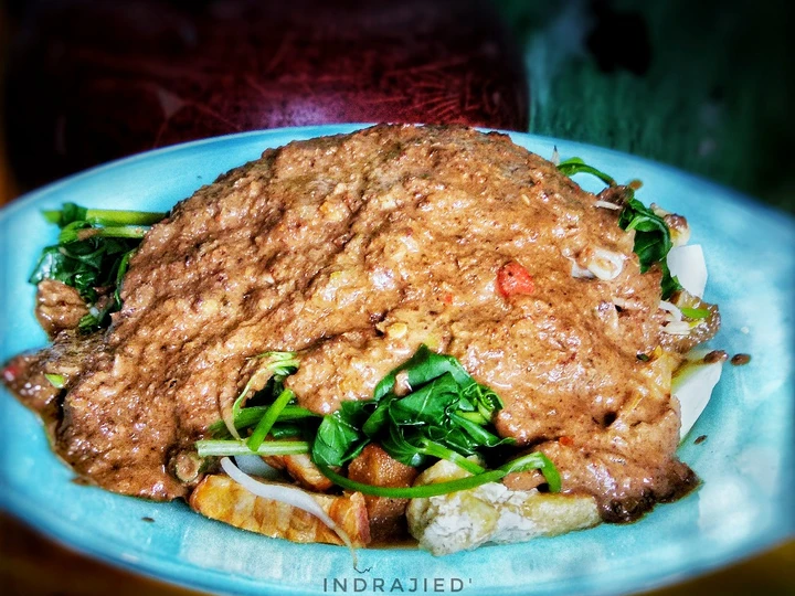 Cara Gampang Membikin Resep Rujak Petis yang  Bikin Ketagihan Anti Ribet, Lezat Sekali