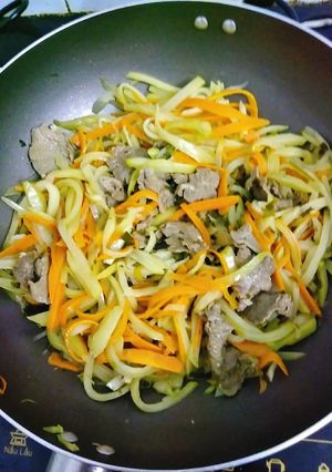 Hình của món Su su xào thịt bò.