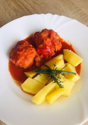 Paradicsomos húsgombóc recept fotója