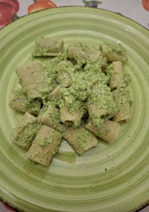 A picture of Pasta with Broccoli Pesto.