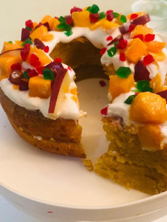 A picture of Mango Cake.