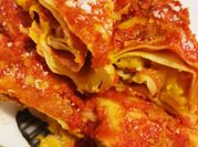 Una foto di cannelloni alla zucca