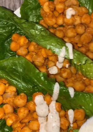 A picture of Chickpea Lettuce Wraps.