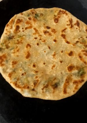 A picture of Leftover potato bujia sa paratha.