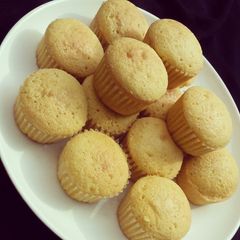 A picture of Cupcake.