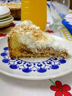 Una foto de Torta de dulce de leche y coco