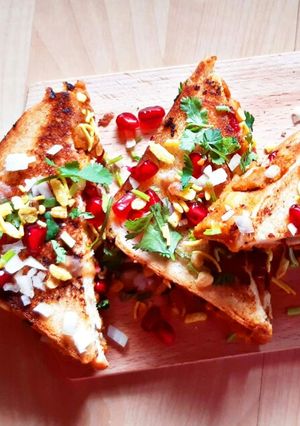 A picture of Dabeli Sandwich.