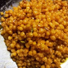 A picture of Meethi boondi.