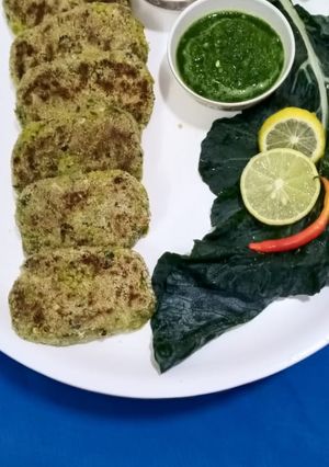 A picture of Broccoli and peas cutlets.