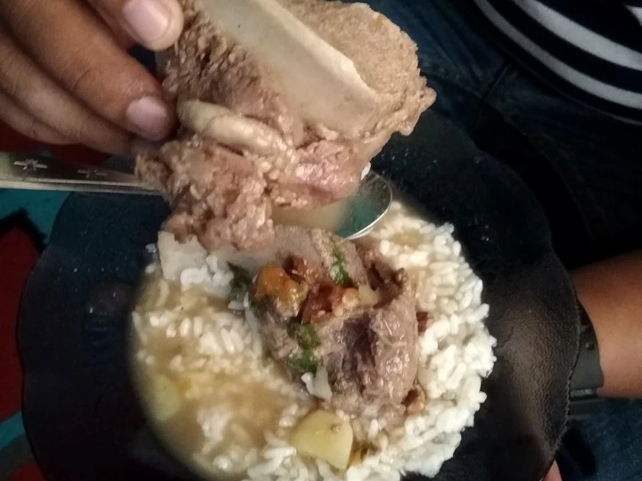 Cara Mudah Membuat Resep Sup Tulang sapi yang Sempurna Anti Ribet, Lezat