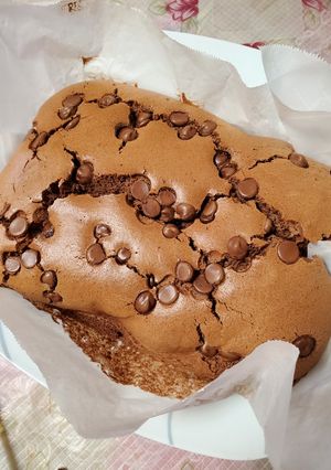 A picture of Chocolate chiffon cake.