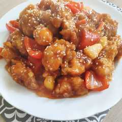 A picture of Chinese Sweet & Sour Chicken.