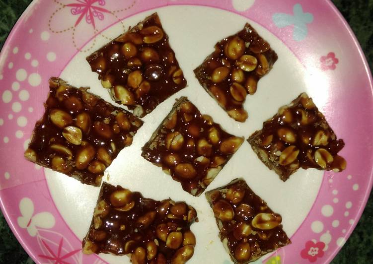 Peanut brittle