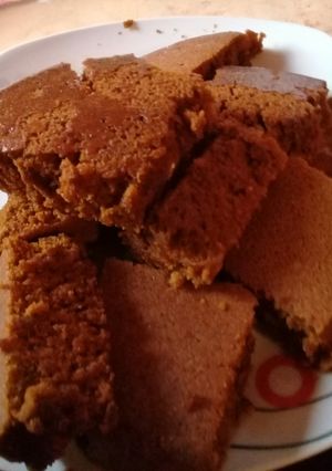 Una foto de Torta de azúcar quemada muy económica con lo que tenemos en casa