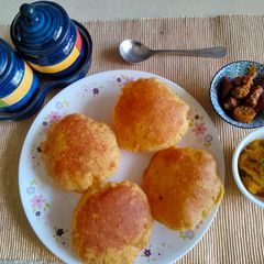 Masala puri A picture of Masala puri.