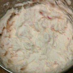 A picture of Peppermint Candy Cane Frosting.