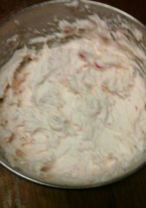 A picture of Peppermint Candy Cane Frosting.