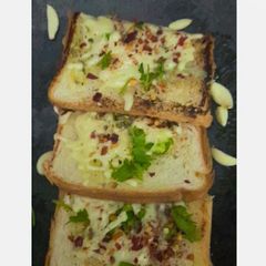 A picture of Cheese garlic bread.