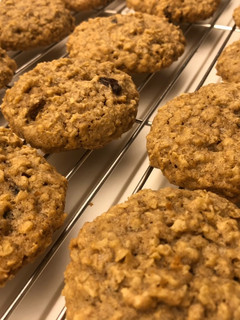 A picture of Oatmeal Raisin Cookies.