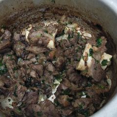A picture of Fried beef.